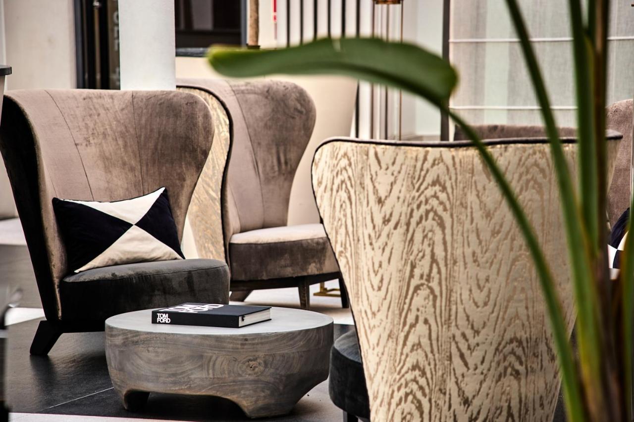 H15 Boutique Hotel, Warsaw, A Member Of Design Hotels Exterior photo The interior of the hotel