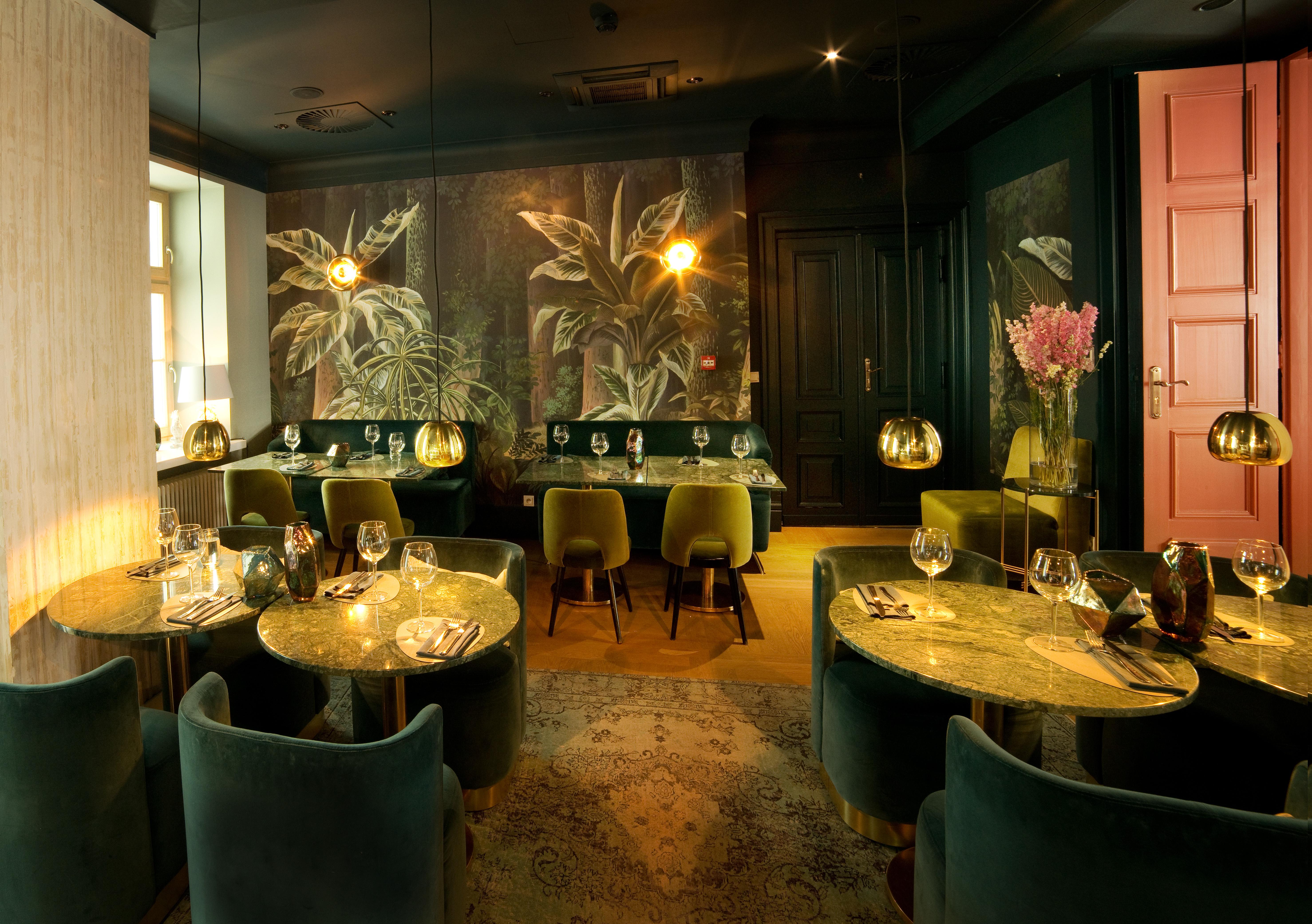 H15 Boutique Hotel, Warsaw, A Member Of Design Hotels Exterior photo Interior of the restaurant
