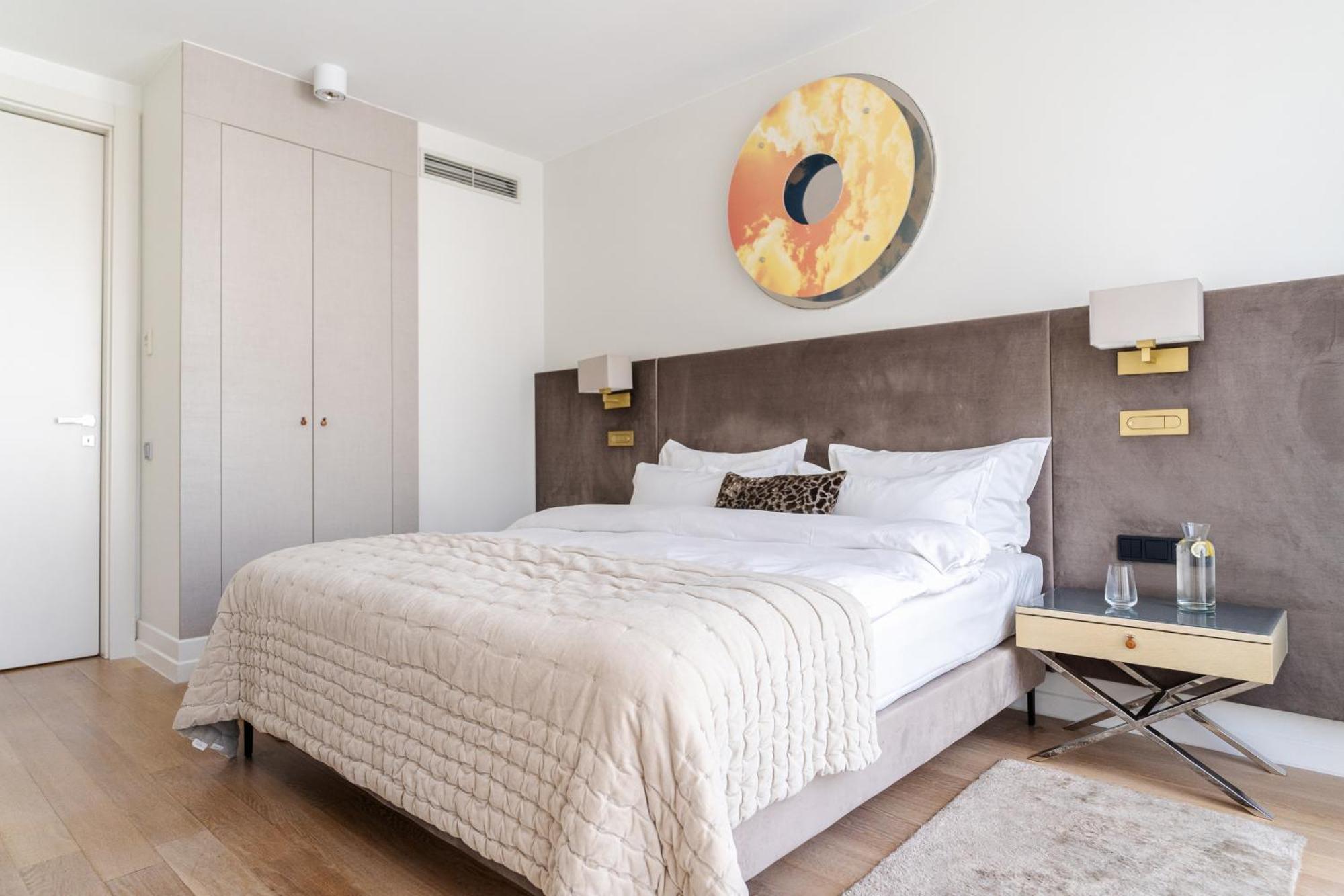 H15 Boutique Hotel, Warsaw, A Member Of Design Hotels Exterior photo A bedroom at The Standard East Village
