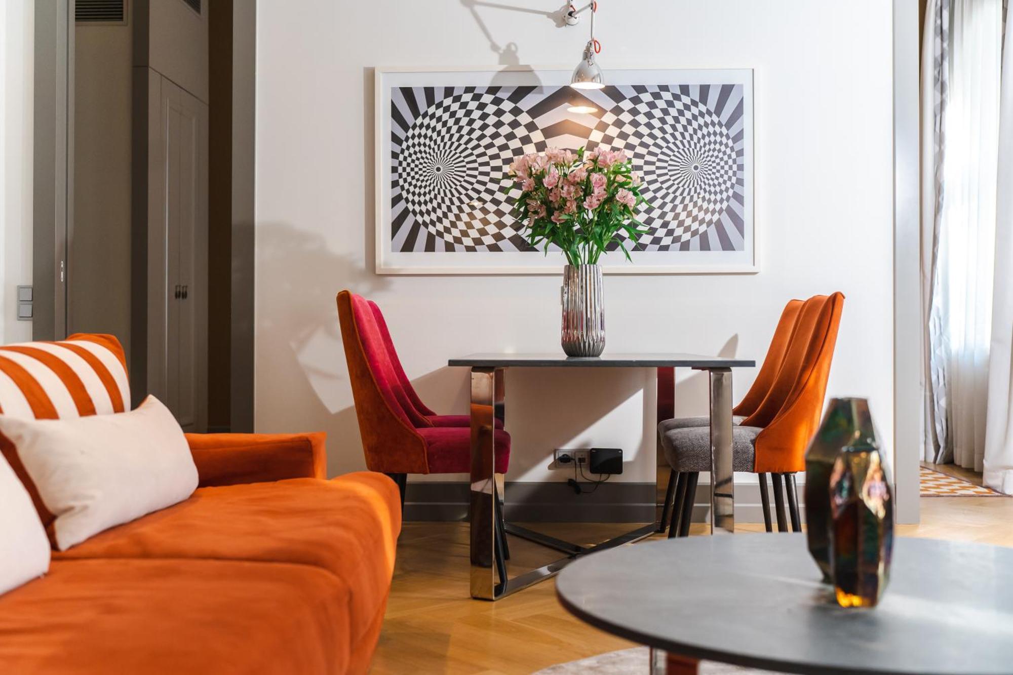 H15 Boutique Hotel, Warsaw, A Member Of Design Hotels Exterior photo A living room in a serviced apartment in Paris