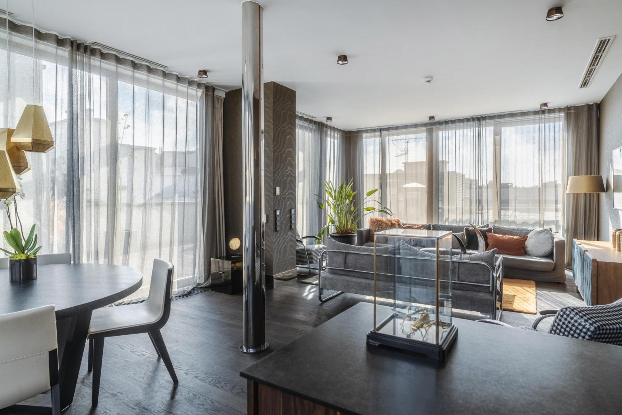 H15 Boutique Hotel, Warsaw, A Member Of Design Hotels Exterior photo Interior of a penthouse apartment
