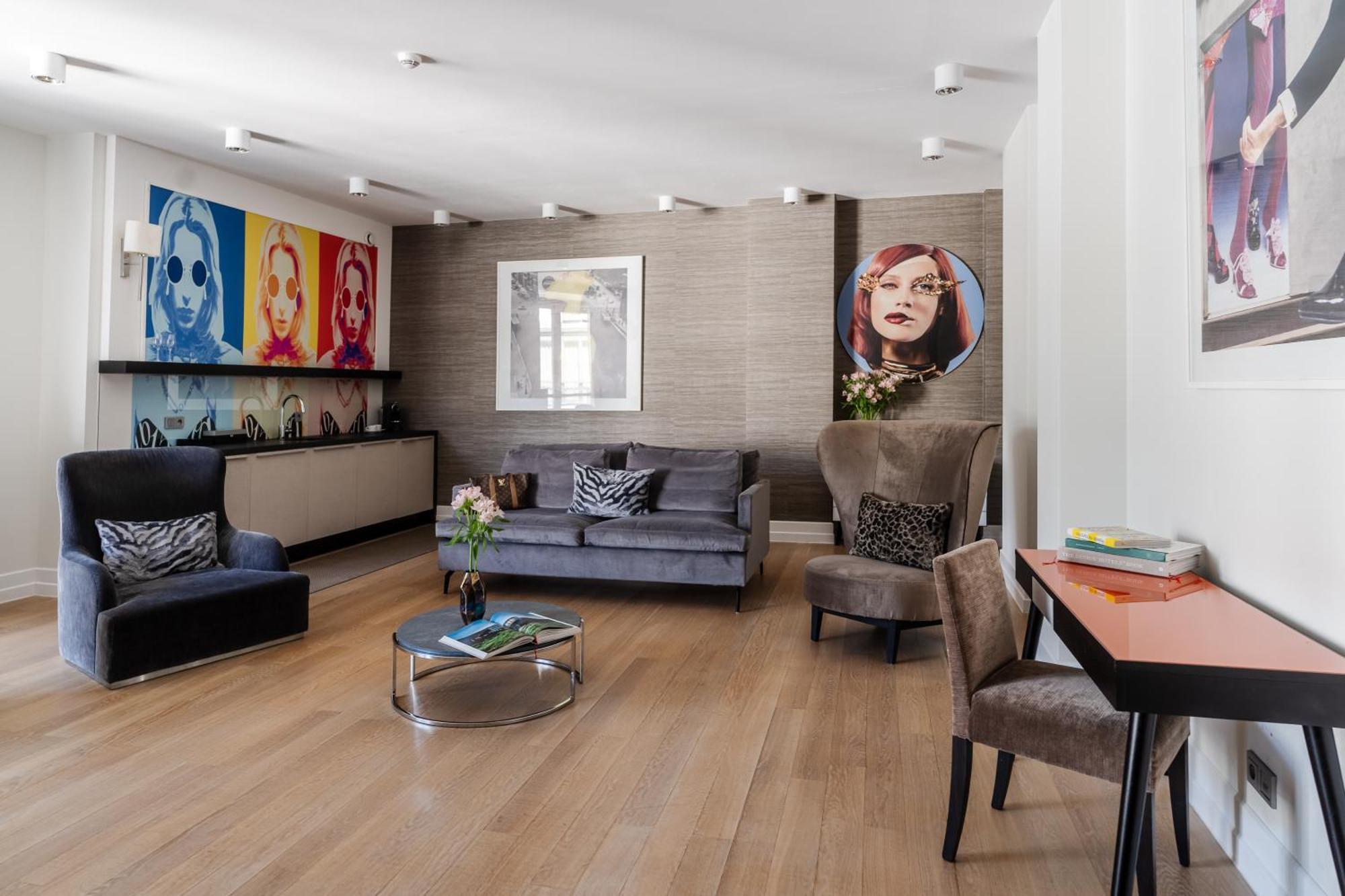 H15 Boutique Hotel, Warsaw, A Member Of Design Hotels Exterior photo Interior of a serviced apartment in London